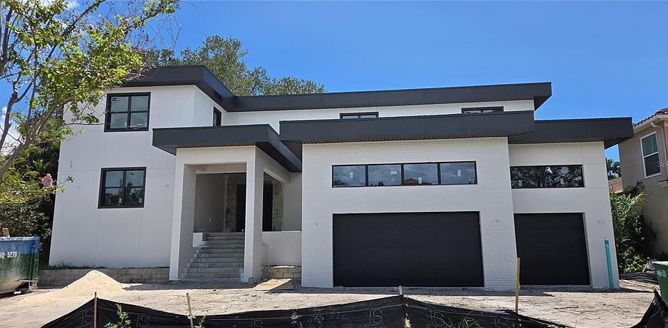 1st image of 52 Albemarle Ave
