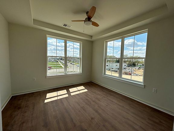 2nd image of 33 Brookstone Dr #7
