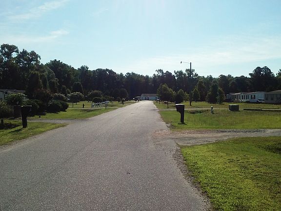 5th image of 946 Katherines Pl