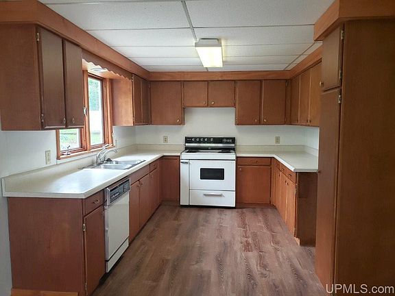 5th image of 316 Wolcott Ave