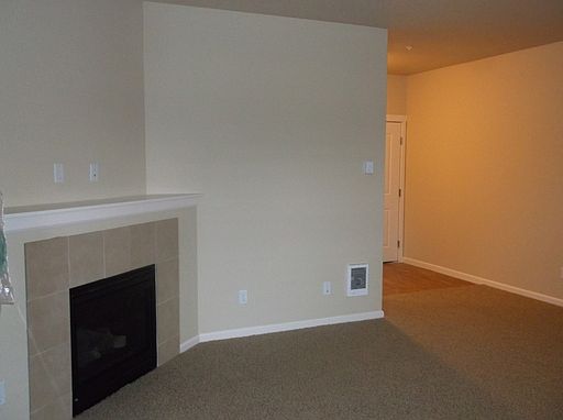 3rd image of 2201 NE 112th Ave APT P152