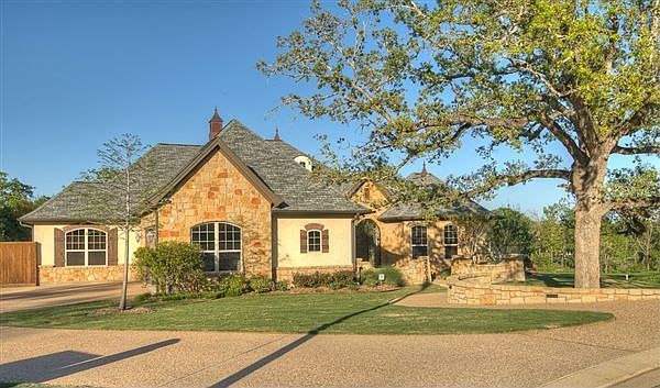 2861-Permission-Ridge-facade-2