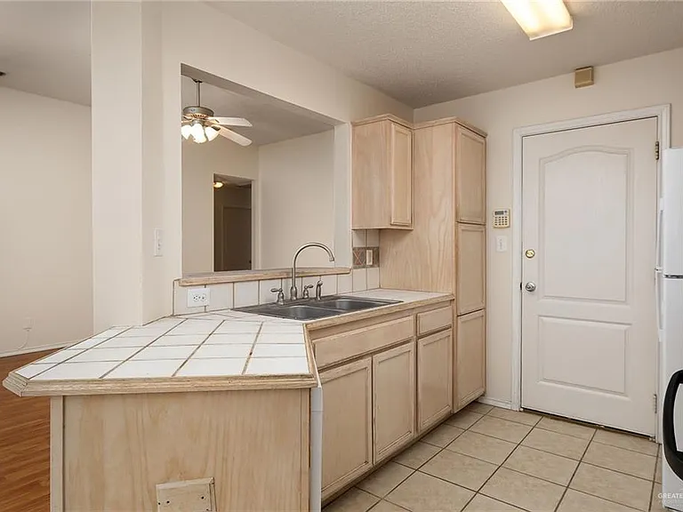 3247 Campanario Cir — Photo 7