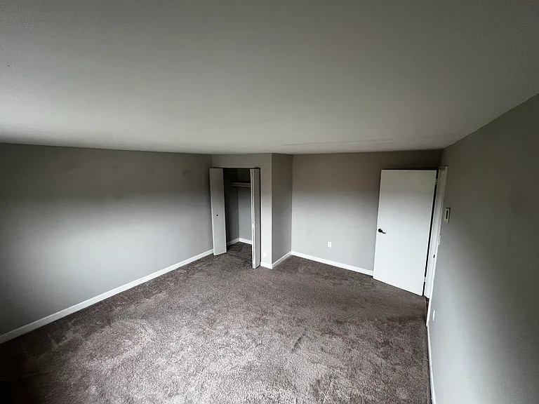 2nd Room - different angle