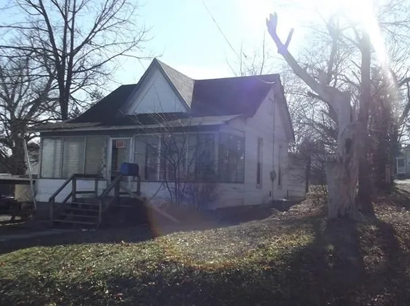 113 Casey St, Anna, IL 62906