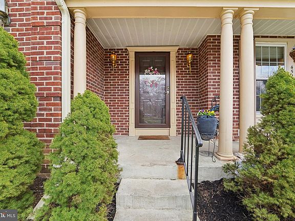 2nd image of 4523 Kingscup Ct