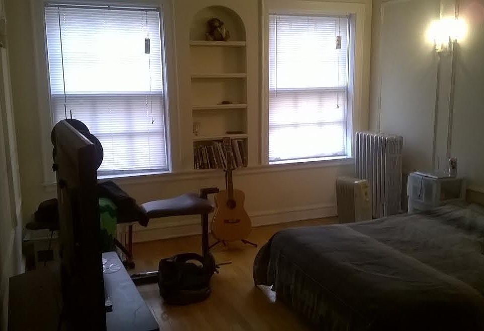 1st image of 1437 W Albion Ave APT 2B