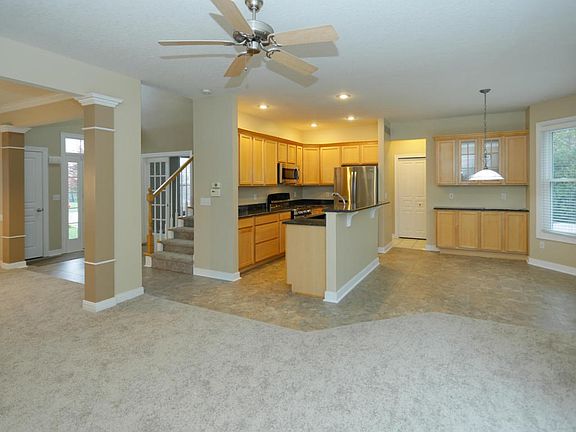 5301 Fieldstone Dr-105