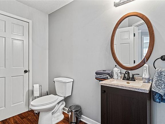 4th image of 2431 S Seminole Dr