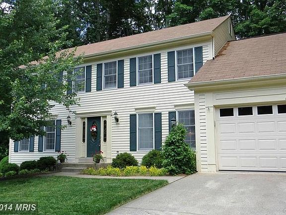 2nd image of 15345 Maywood Dr
