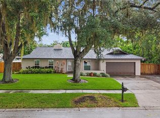 1112 Lakemont Dr, Valrico, FL 33594