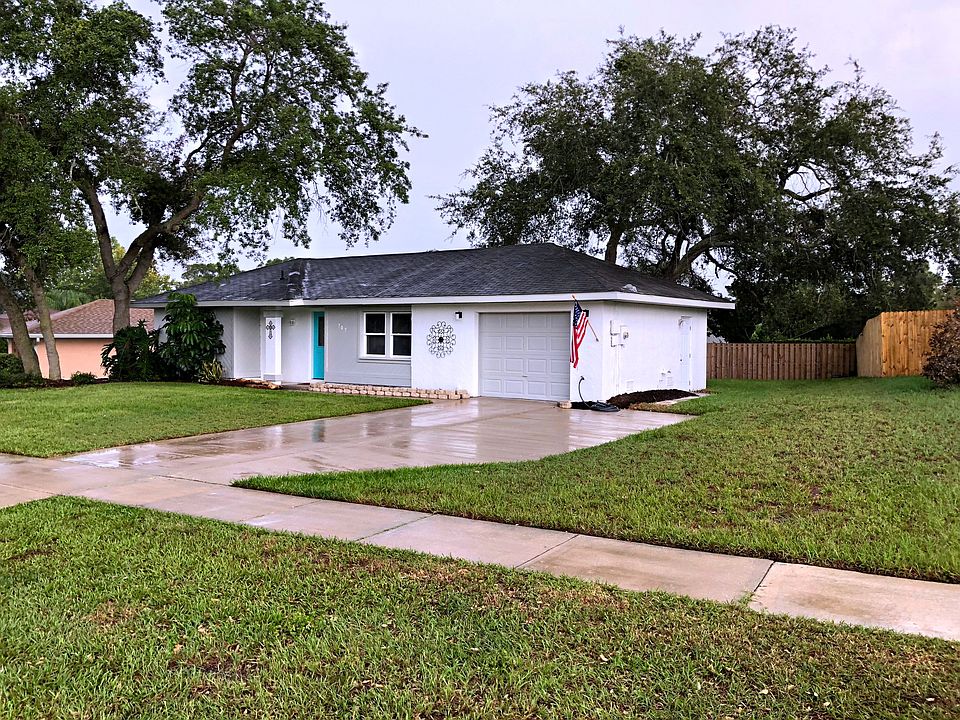 1st image of 705 Bahia Dr