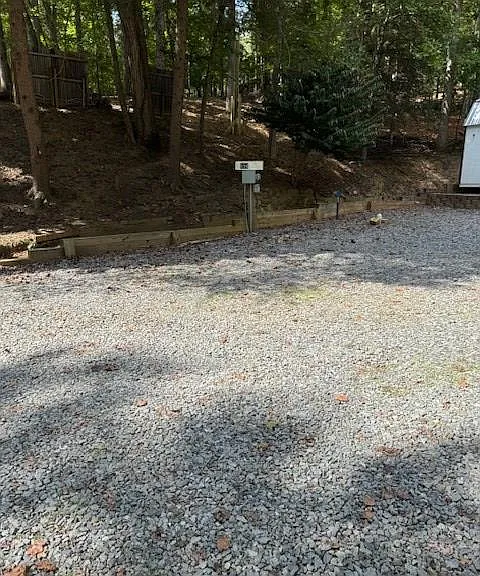 856 Ogden Dr — Photo 3