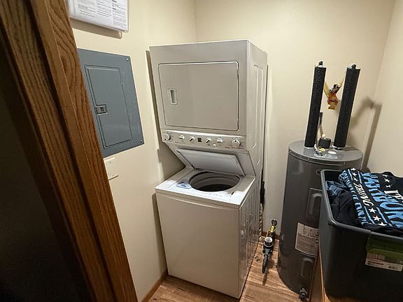5th image of 15-502 Cedar Ct
