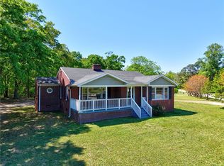 301 Clinkscales St, Iva, SC 29655