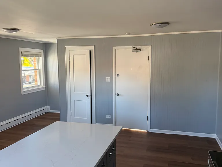1114 Waukegan Rd #1 — Photo 2