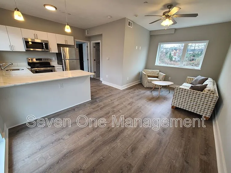 5524 Pulaski Ave #7 — Photo 2
