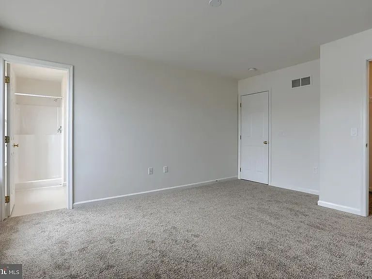2120 Autumn Ct — Photo 19