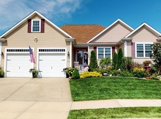 15 Ferris Wheel Ln, Dartmouth, MA 02747
