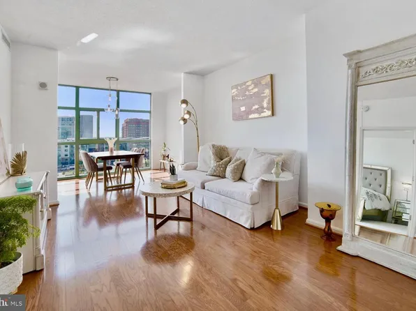 11700 Old Georgetown Rd Unit 613, North Bethesda, MD 20852