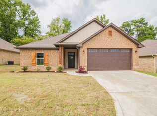 107 Letterman Ln, Hallsville, TX 75650