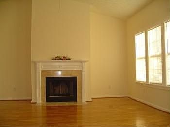 3rd image of 3494 Grovewood Ln