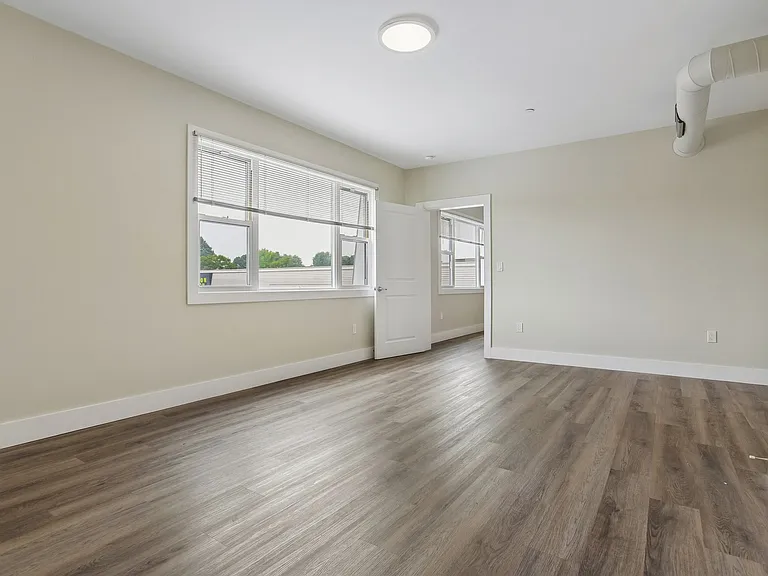 256 Captain Thomas Blvd #210 — Photo 12