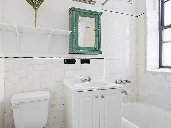 4th image of 333 4th St APT 6I