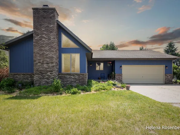 1413 6th St, Belding, MI 48809