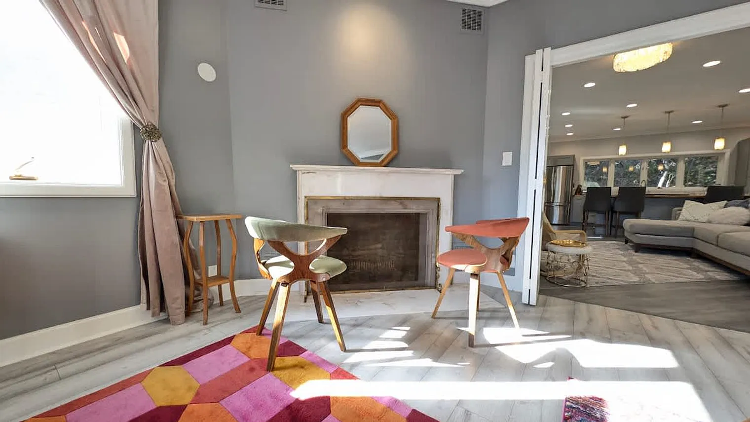 2 bed, 2.0 bath, 742 sqft, $2,523 — Photo 3
