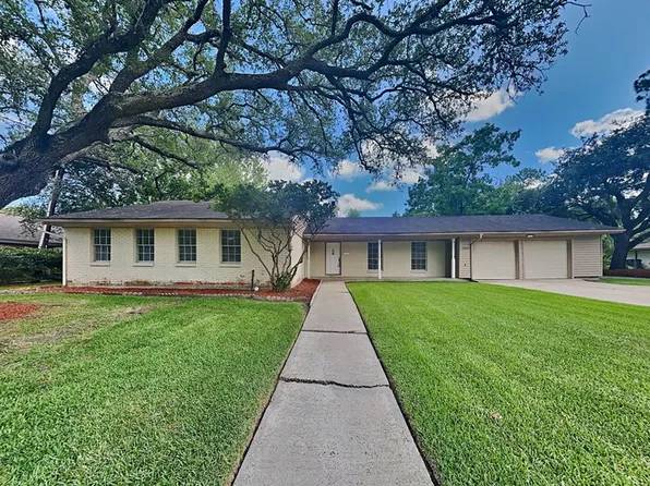 10310 Old Orchard Rd, La Porte, TX 77571