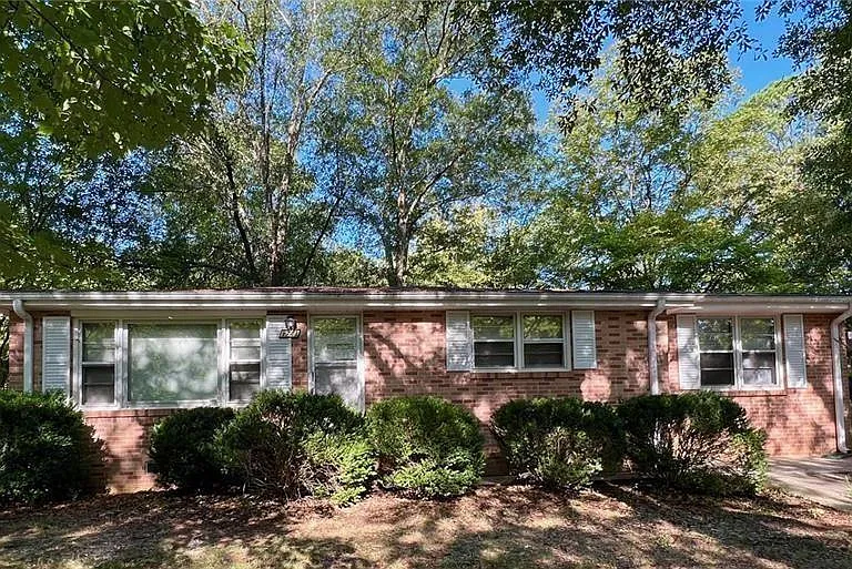 3743 Jiles Rd NW — Photo 1