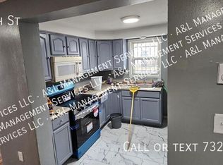 12 N 11th St, Newark, NJ 07107