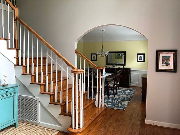 Dining Room of Foyer