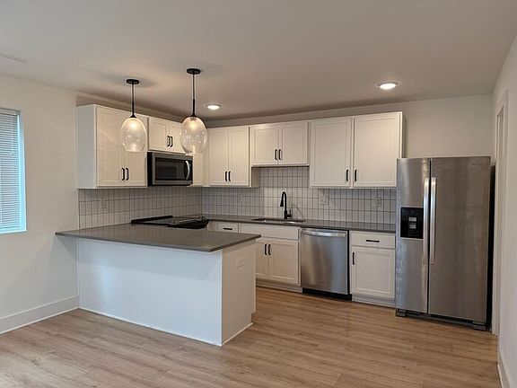 5th image of 102 Duke St #3