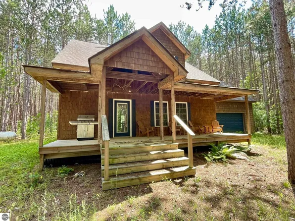 14405 King Rd, Thompsonville, MI 49683