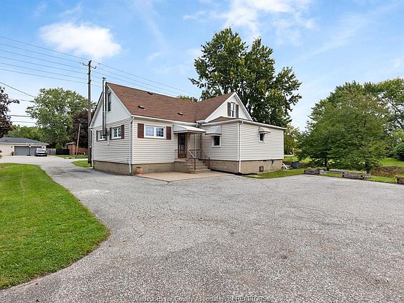 4th image of 2585 Bouffard Rd