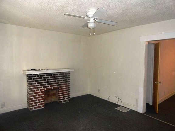 4th image of 4011 Indiana Ave