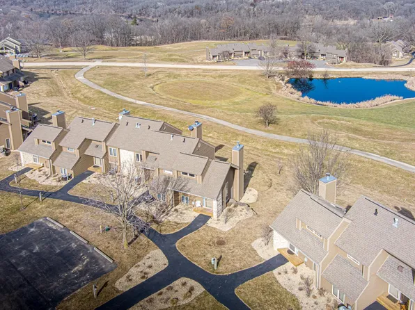 12 Poplar Rdg, Galena, IL 61036