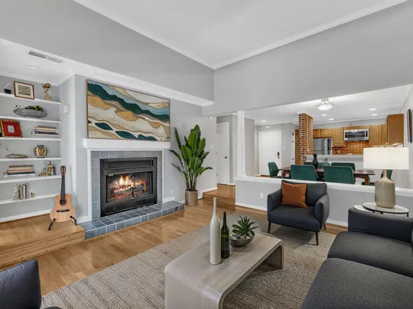 700 Bishops Park Dr Unit 302, Raleigh, NC 27605