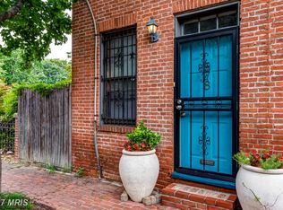 578 Saint Mary St, Baltimore, MD 21201