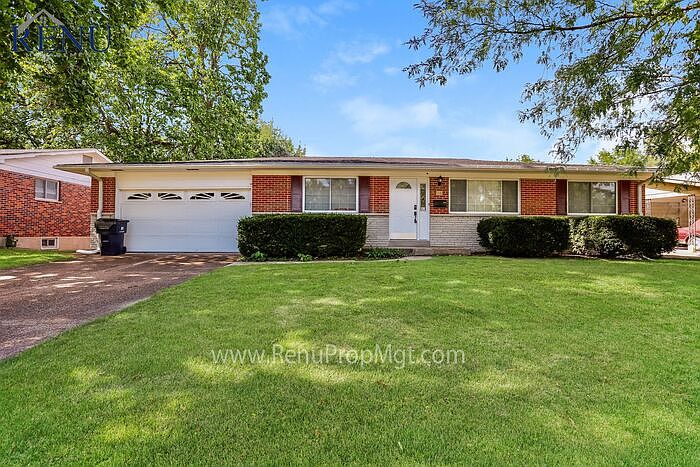1st image of 26 Hammes Dr