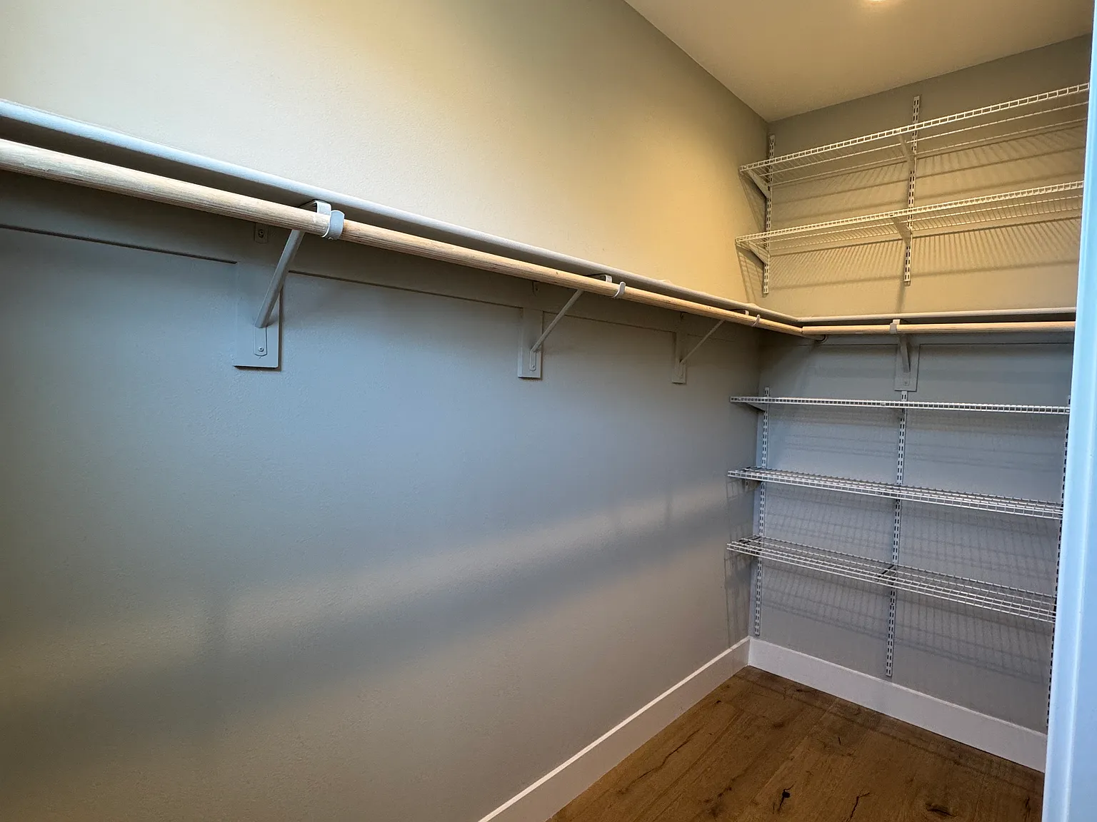 3 bed, 1869 sqft, $6,200 — Photo 3