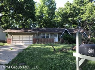 844 W Valley Ct, Springfield, MO 65807