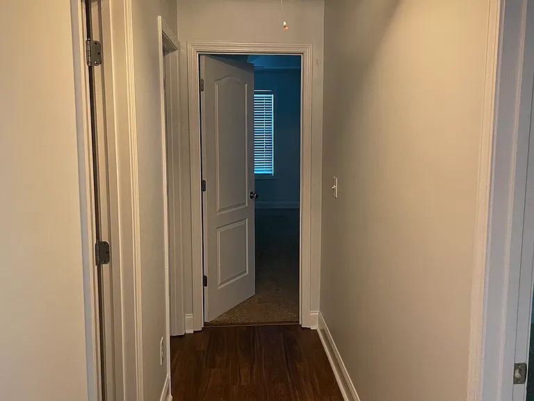 1054 Blakewood Ct — Photo 16