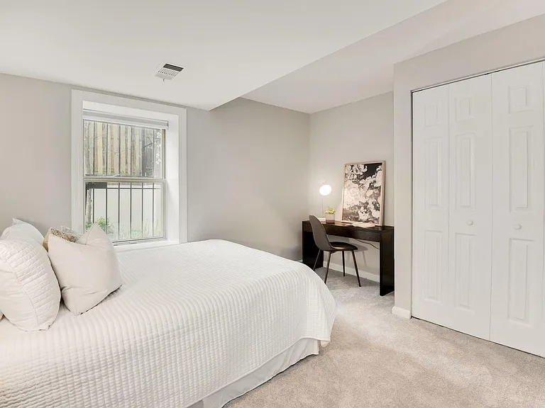 1930 New Hampshire Ave NW #2 — Photo 15