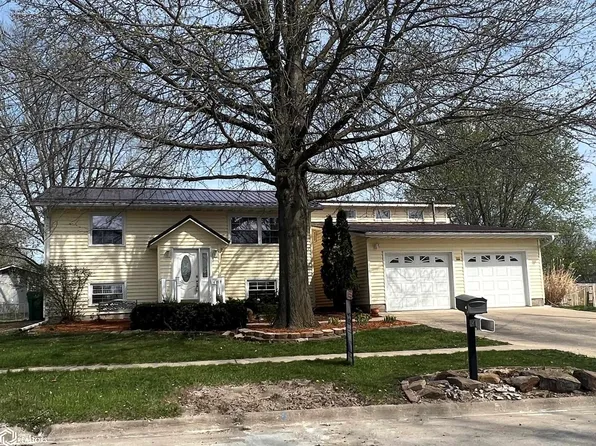 1302 Liberty Dr, Fairfield, IA 52556