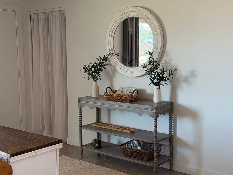 135 E Ellis Dr — Photo 10