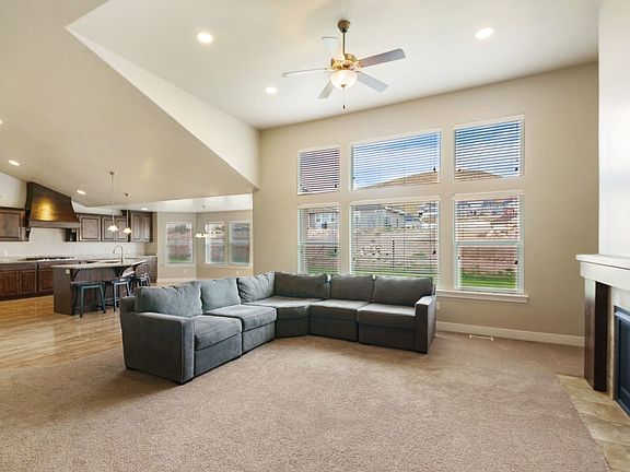 3rd image of 9608 N Yanks Cir