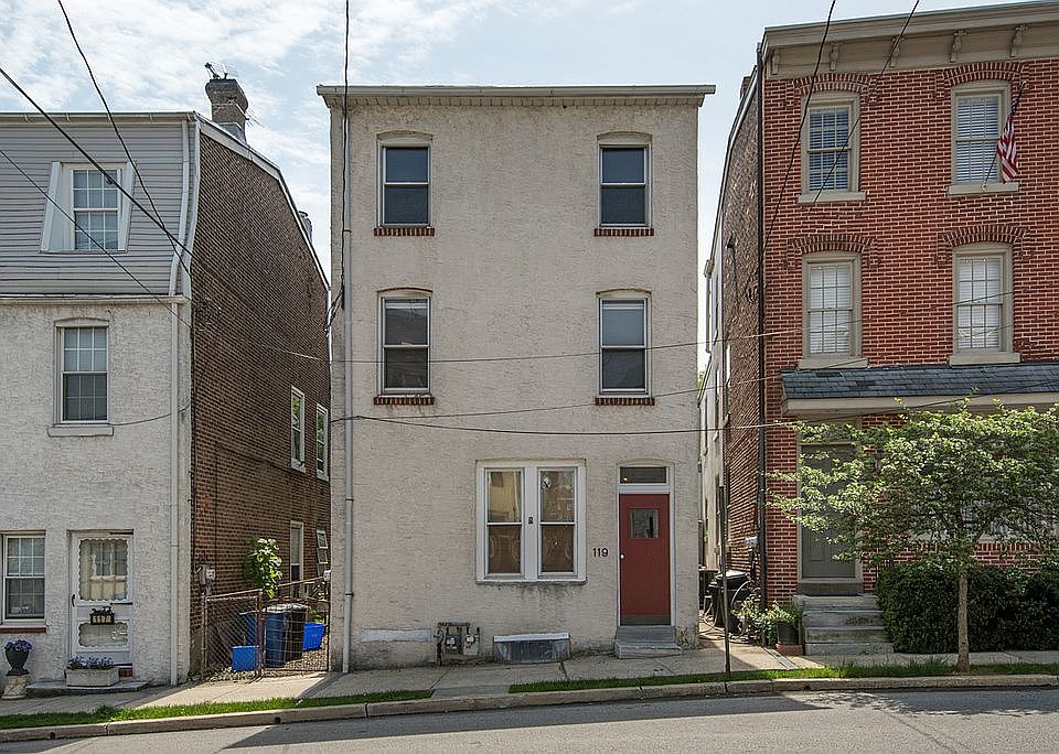 1st image of 119 Ford St